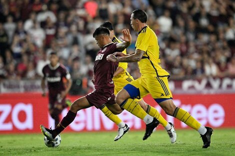 Boca volvió a decepcionar y perdió ante Lanús