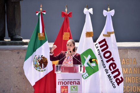 Claudia Sheinbaum inscribió su candidatura: "Estamos dejando atrás el México machista"