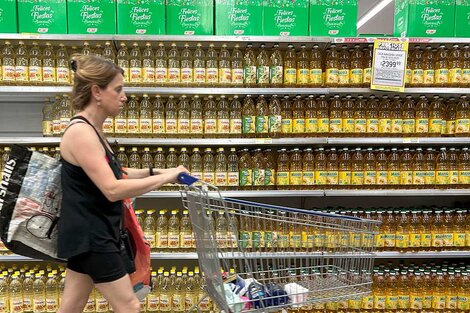 Los alimentos básicos treparon casi 17% en el mes.