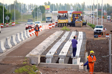 La UOCRA declaró el "estado de alerta" por la pérdida de 150 mil puestos de trabajo