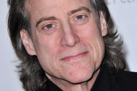 Murió Richard Lewis, coprotagonista junto a Larry David de "Curb Your Enthusiasm"