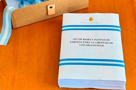 Los puntos más oscuros de la Ley Ómnibus, el proyecto que Javier Milei extorsiona para que se apruebe