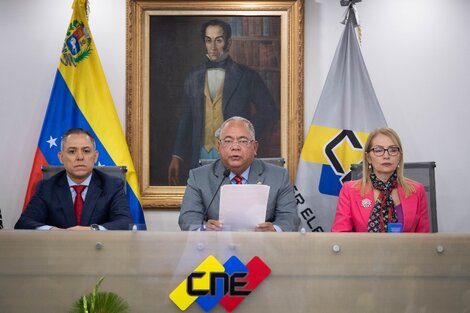  El presidente del Consejo Nacional Electoral (CNE), Elvis Amoroso, anunciala fecha de las elecciones.  (Fuente: EFE)