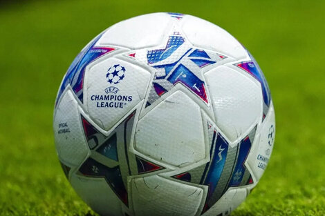 Pelota de la Champions League 2023/2024