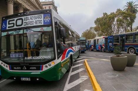 Cuándo se levanta el paro de colectivos en AMBA