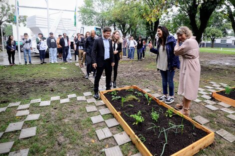 "Hoy nos llegan pedidos de vacantes de chicos que se van de la escuela privada"