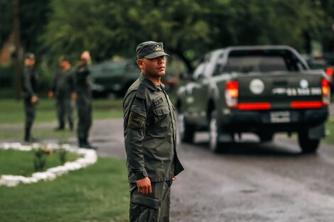 Llegaron a Rosario vehículos de Fuerzas Armadas y 450 efectivos de refuerzo 