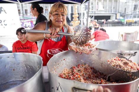 Las mujeres detrás de las ollas 