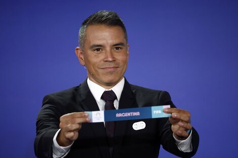 Javier Saviola participó del sorteo olímpico