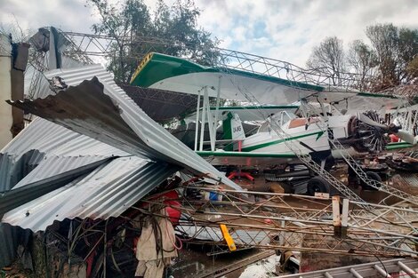 Destrozos en el Aeroclub de 9 de Julio a causa del temporal.