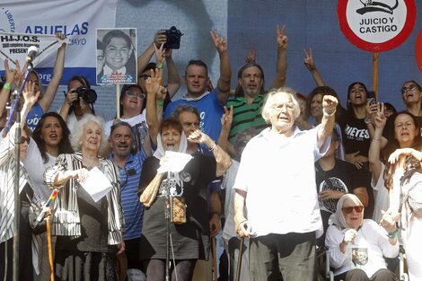 Día de la Memoria: la multitudinaria marcha en Plaza de Mayo, las reacciones del video del Gobierno y el recuerdo de los 30.000 desaparecidos