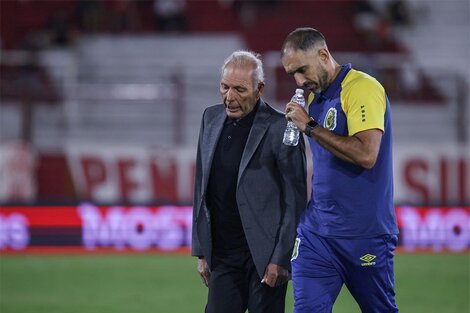 Miguel Russo planifica en función de la Libertadores.