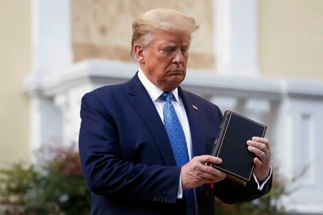Estados Unidos: sale a la venta la Biblia de Trump