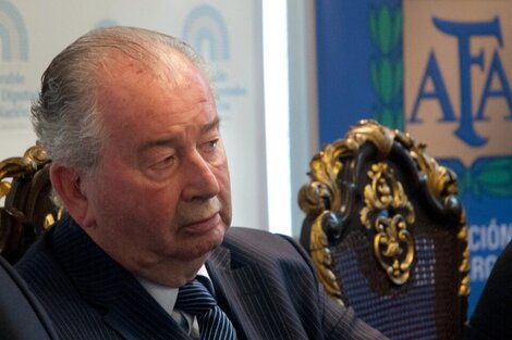 Julio Grondona asumió la presidencia de la AFA el 6 de abril de 1979.