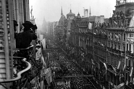 “Volvamos al país del Centenario”