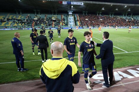 Supercopa de Turquía: Fenerbahce se retiró de la cancha en señal de protesta