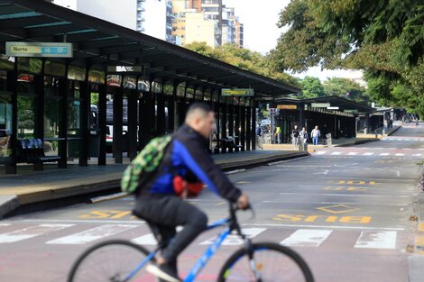 El Gobierno aplicará multas de cuatro millones de pesos a empresas de colectivos que pararon o bajaron su frecuencia