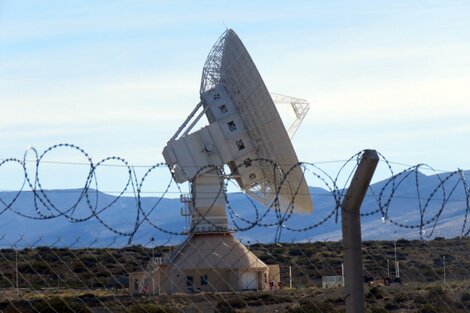 La antena china y la pelea por el lado oculto de la Luna