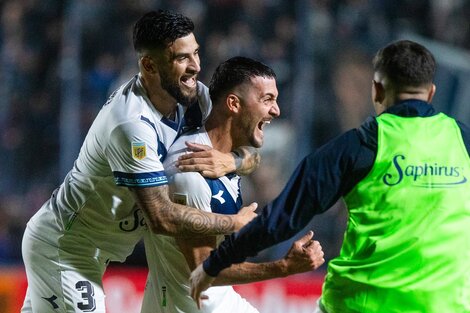 Francisco Pizzini metió el gol del triunfo en el Parque.