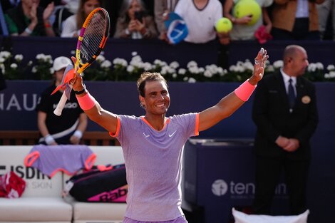 Rafa Nadal festejó ante su gente.