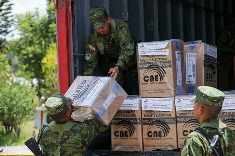 Ecuador vota el rol de los militares en seguridad interior