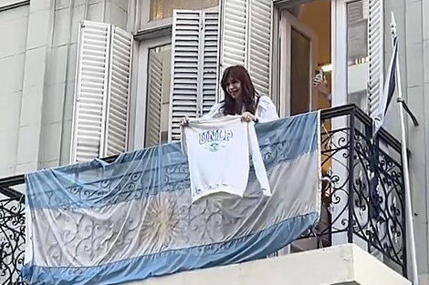 CFK y otro gesto en apoyo a la marcha universitaria