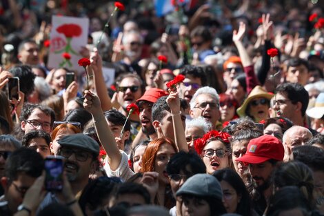 Portugal celebró los 50 años de la "Revolución de los Claveles"
