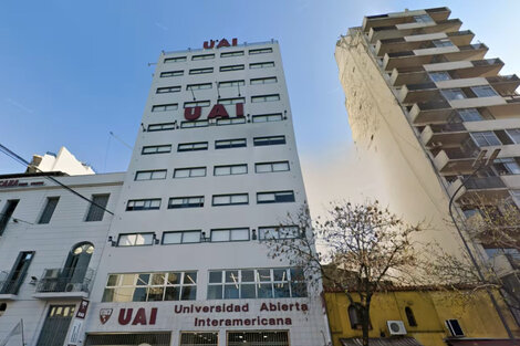 Una estudiante cayó del piso 11 del edificio de la UAI