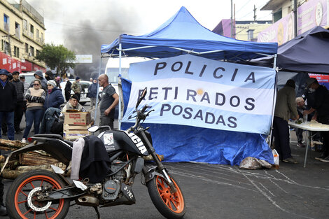 Sigue la protesta policial en Misiones  y proliferan piquetes liderados por docentes (Fuente: AFP)