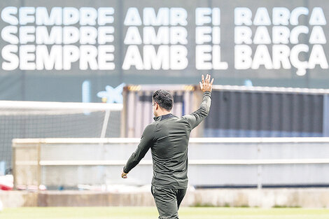 Xavi se despidió de los hinchas del Barcelona