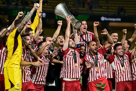 Conference League: Olympiacos salió campeón e hizo historia (Fuente: AFP)