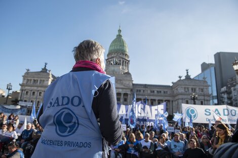 Trabajadoras del Sadop se suman a la marcha del #3J