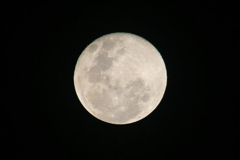 Calendario lunar y luna llena de junio 2024 (Fuente: AFP)