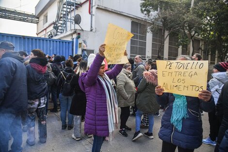 Las provincias contra Pettovello por la entrega de alimentos 