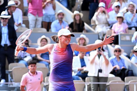 Roland Garros: Swiatek y Paolini van por el título del Grand Slam