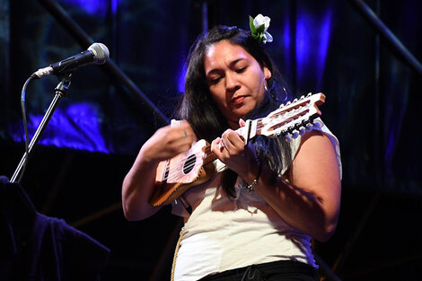 Vicky Alancay invita a celebrar la música popular.