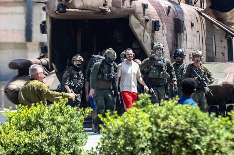 El ejército israelí liberó a cuatro rehenes en la Franja de Gaza