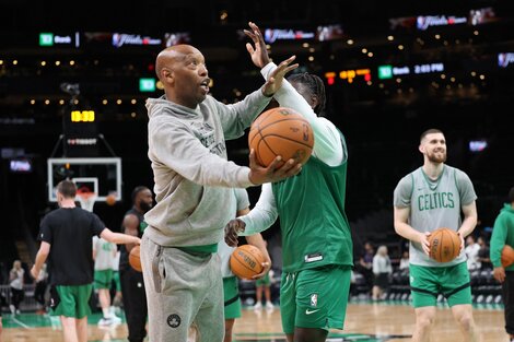 NBA: Boston busca repetir, Dallas quiere cambiar