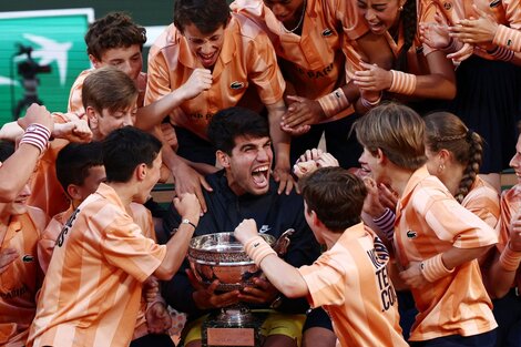 Carlos Alcaraz, el preferido de todos en la final de Roland Garros.