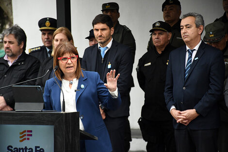 La ministra en un cumpleaños feliz