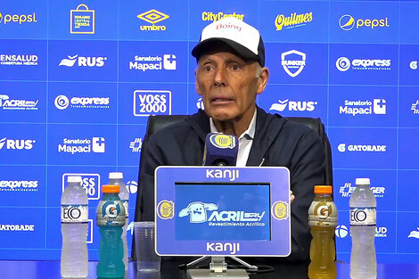 El técnica Miguel Ángel Russo ayer en la conferencia de prensa.