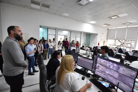 Andrés Watson visitó escuelas técnicas varelenses