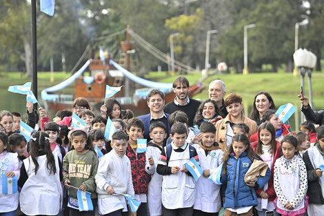 “En la Provincia, se respeta y se ama a la bandera”