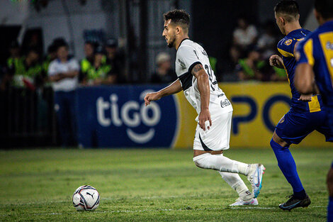 Cardozo tiene 23 años y no estaba jugando de titular en Olimpia. 