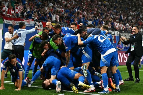 Italia empató agónicamente y se metió en octavos de la Eurocopa