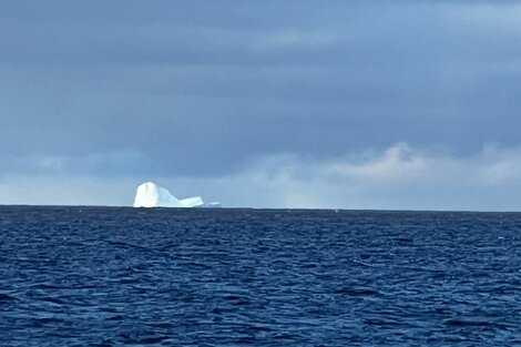 La aparición de tres icebergs cerca de las costas de Ushuaia puso en alerta los navegantes