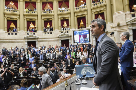 "La infamia se consumó": el editorial de Víctor Hugo sobre la ley Bases