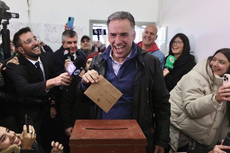 Uruguay: Yamandú Orsi ganó la interna del Frente Amplio y será candidato a presidente