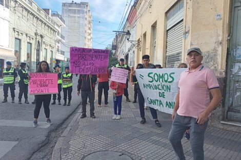 El gobierno vetó la ley que regularizaba la situación habitacional de vecinos de Santa Ana