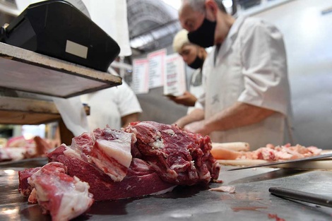 La carne es inalcanzable, pero también subieron los fideos y la yerba